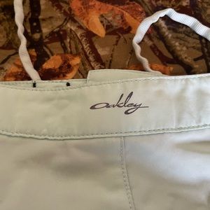 Size 8 ladies Oakley shorts